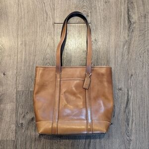 CLOSET CLOSING COACH Vintage Style Bag